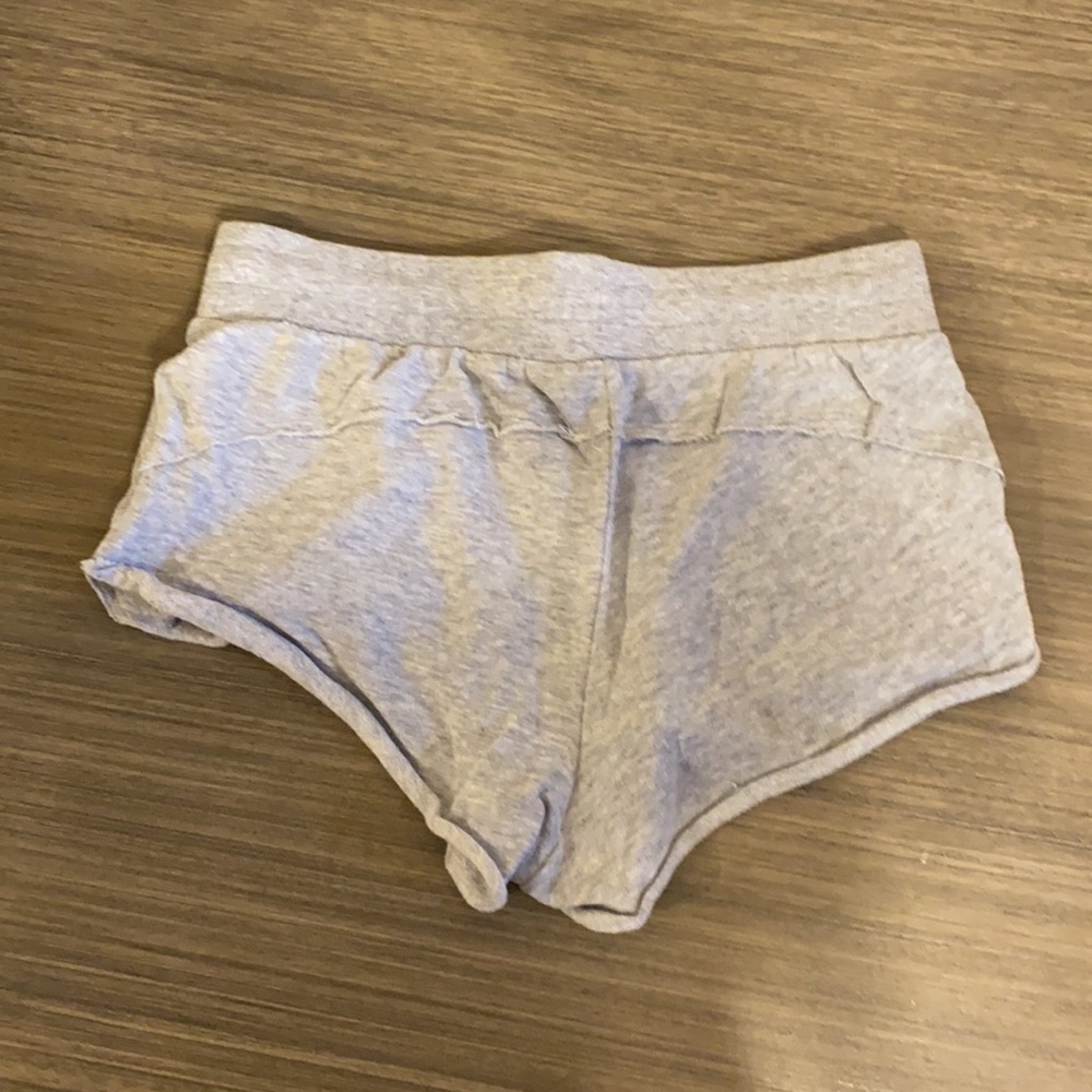 Tank top, zip up jacket, and shorts set - Picture 5 of 9